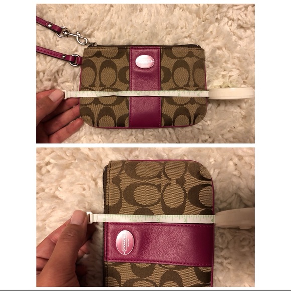 Authentic Coach wristlet - Picture 5 of 5